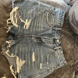 High waisted ripped Jean shorts.